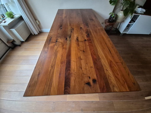 Kff Walnut Dining Table 220X100