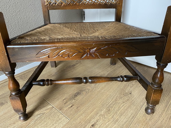 Image 1 of Sedia antica in legno con stuoia e cinghie 