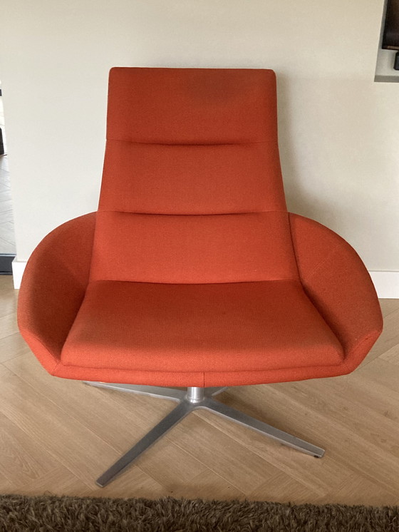 Image 1 of Montis swivel armchair Hugo