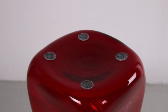 Image 1 of Bottiglia d'epoca in vetro rosso Empoli, Italia, anni '50