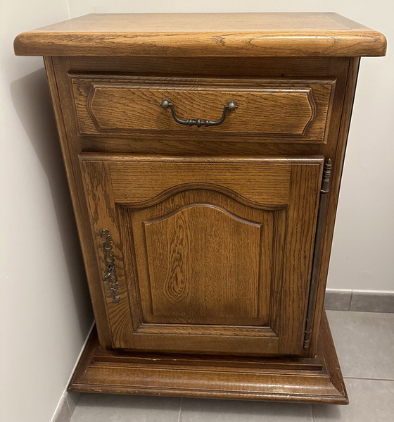 Image 1 of 1 Door 1 Drawer Solid Oak Cabinet