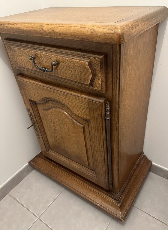 Image 1 of 1 Door 1 Drawer Solid Oak Cabinet