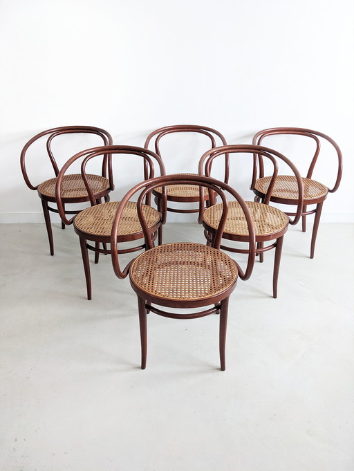 6x 'no. 209' Chaises de salle à manger par Thonet 1980's