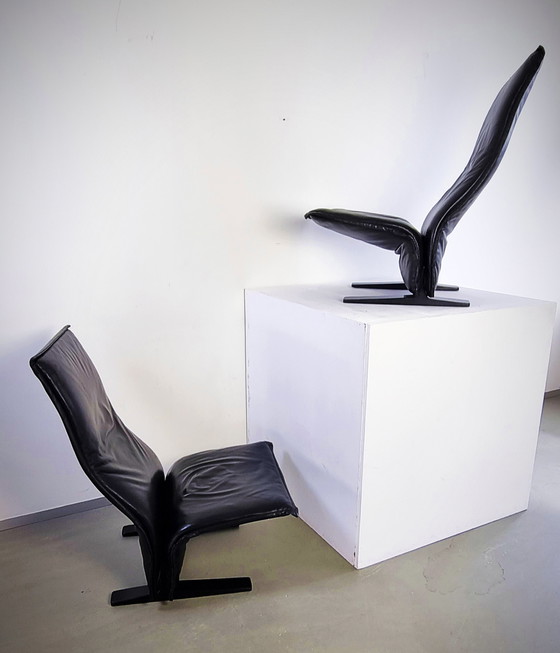 Image 1 of 2x Artifort Concorde F784 armchair in black leather version