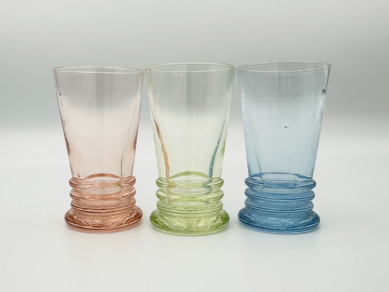 Image 1 of Carafe avec 6 verres à liqueur aux couleurs pastel