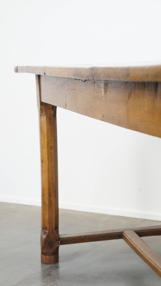 Image 1 of Mesa de comedor de roble con 2 cajones