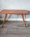 Table basse en bois du milieu du siècle
