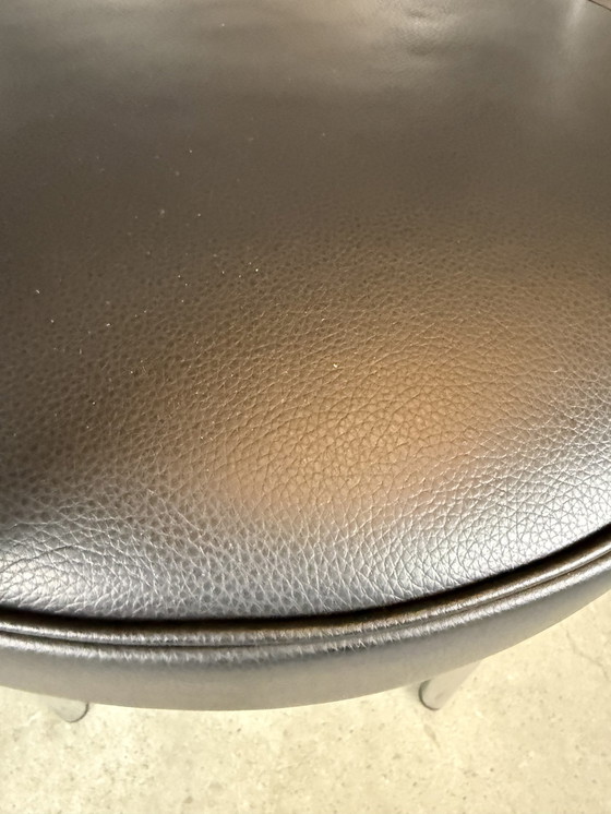 Image 1 of Poltrona Cassina Lc7 di Le Corbusier (Altre disponibili)