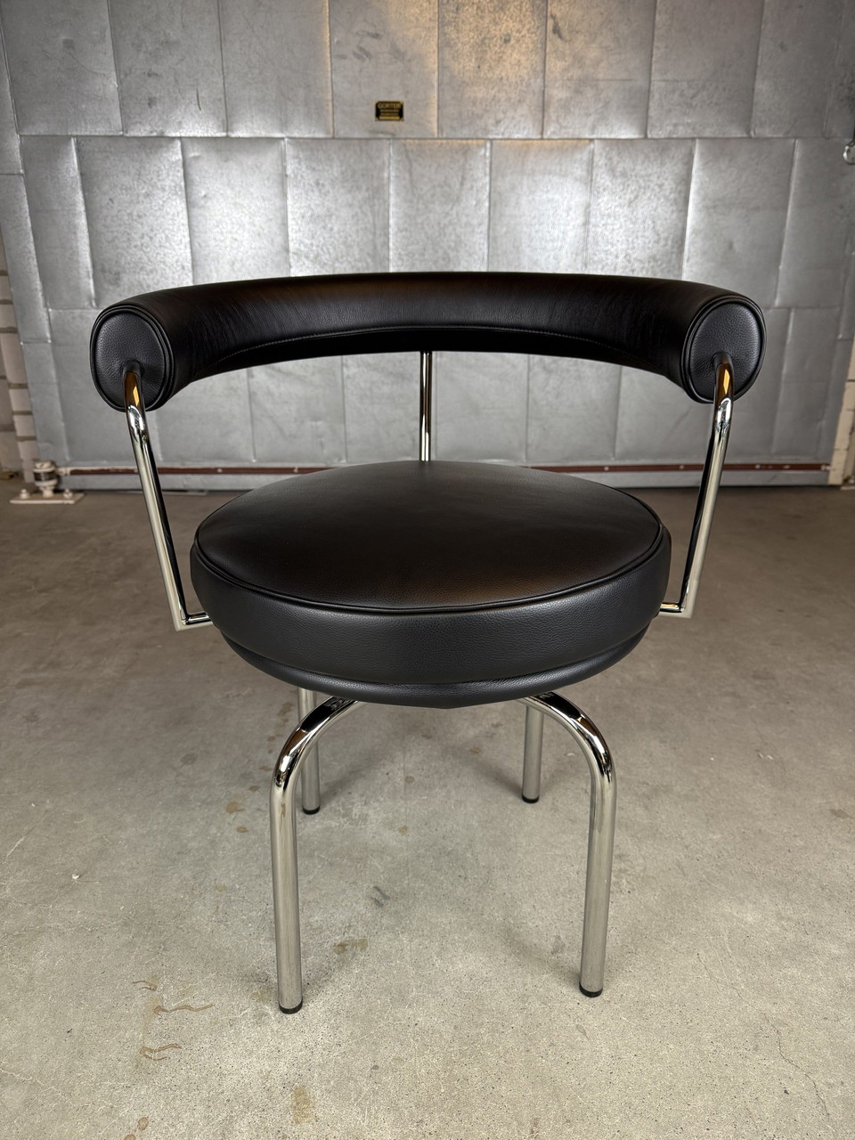 Cassina Lc7 Armchair By Le Corbusier (More In Stock Cassina Lc7 Armchair By Le Corbusier (More In Stock