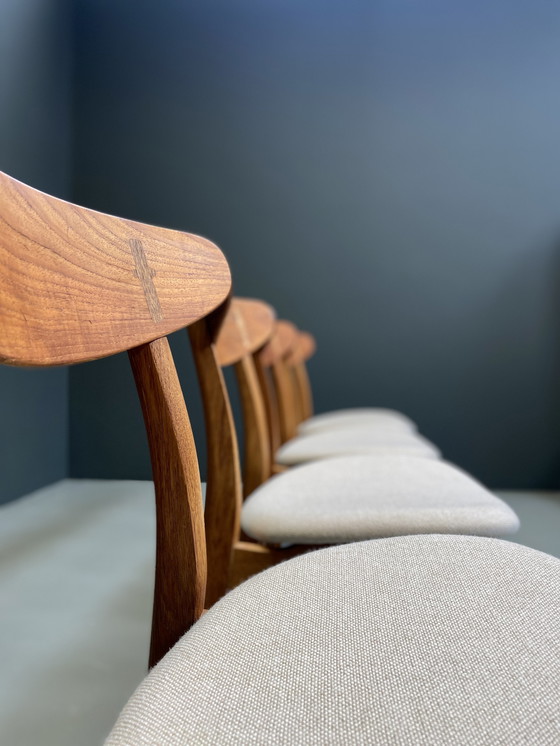 Image 1 of 4x Hans J. Wegner CH30 Dining Chairs