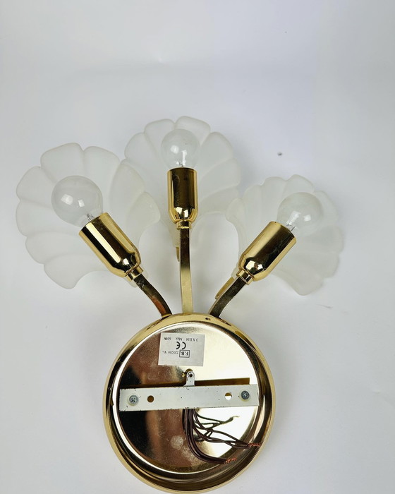 Image 1 of Lampada da parete vintage a conchiglia