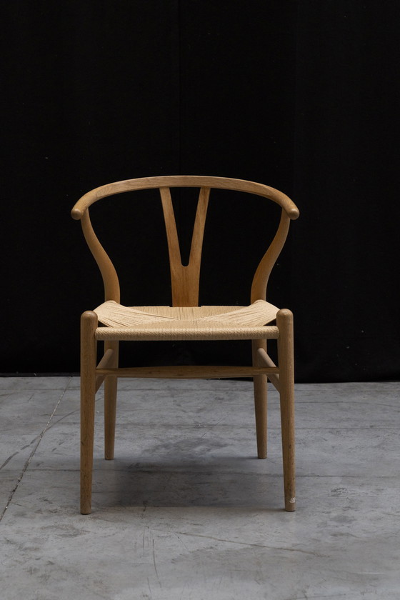 Image 1 of Hans J Wegner Wishbone chair