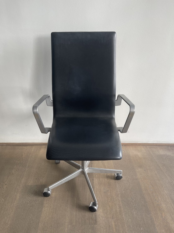 Image 1 of Fritz Hansen Oxford office chair