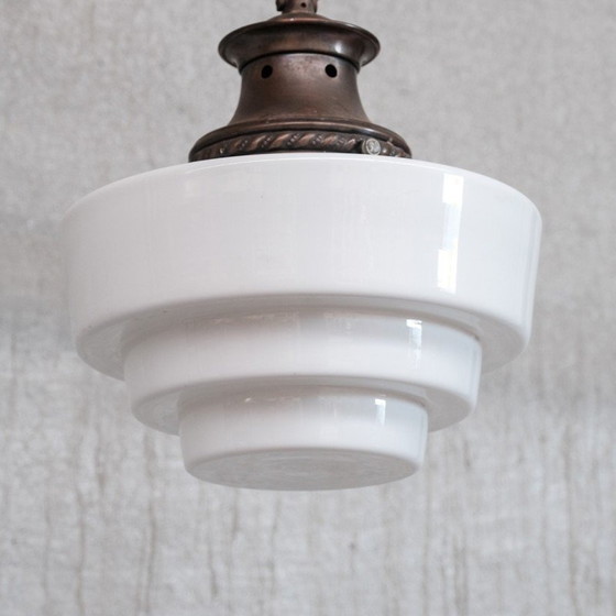 Image 1 of Lampada a sospensione vintage in ottone e vetro opalino, Francia anni '50