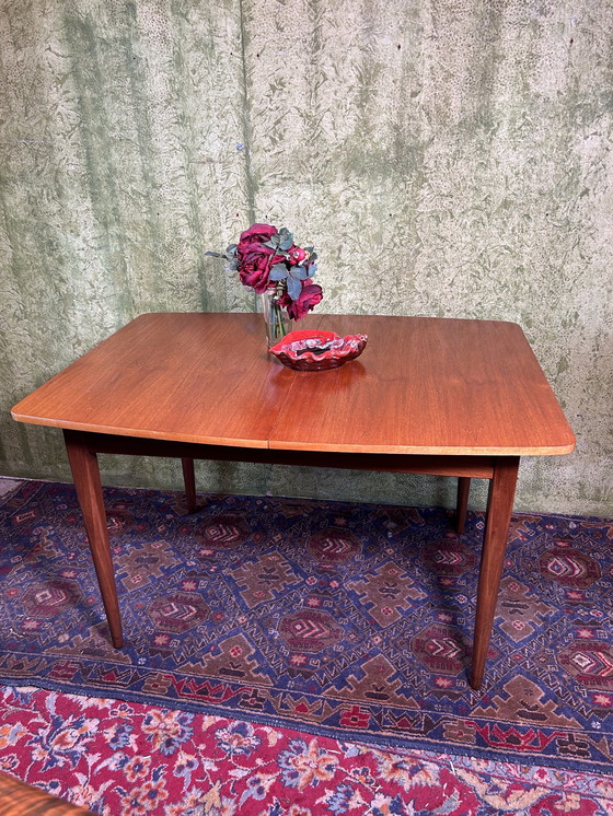 Image 1 of Table de salle à manger à rallonge en teck rétro du milieu du siècle Elliot's of Newbury 1960