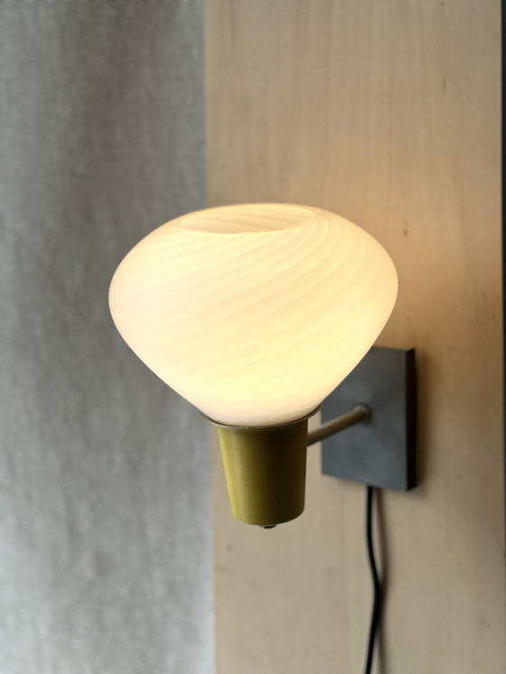 Image 1 of Lampe murale vintage Anvia avec tourbillon