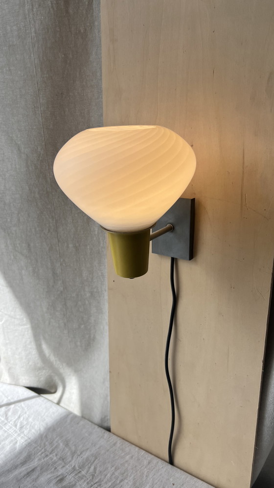 Image 1 of Lampe murale vintage Anvia avec tourbillon