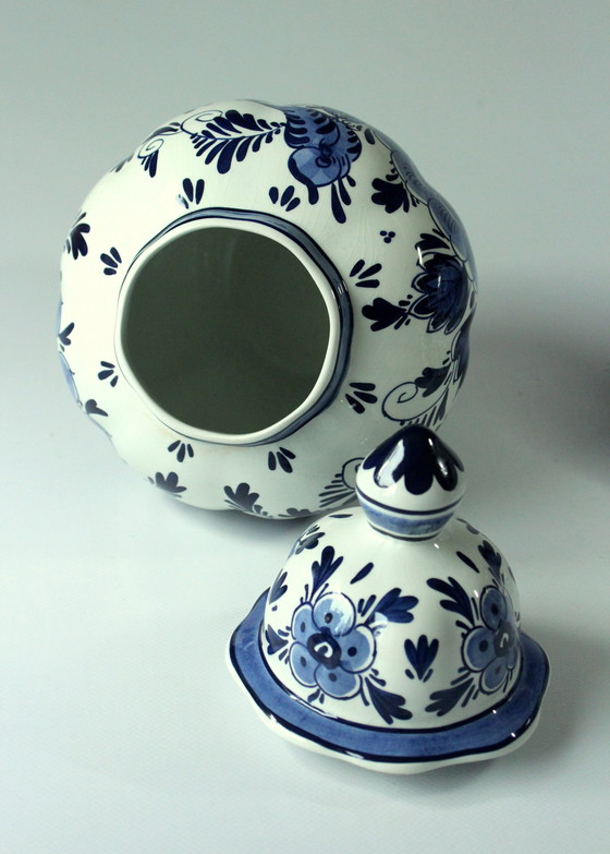 Image 1 of 2 vasi di Delft con coperchio come set, dipinti a mano, vintage