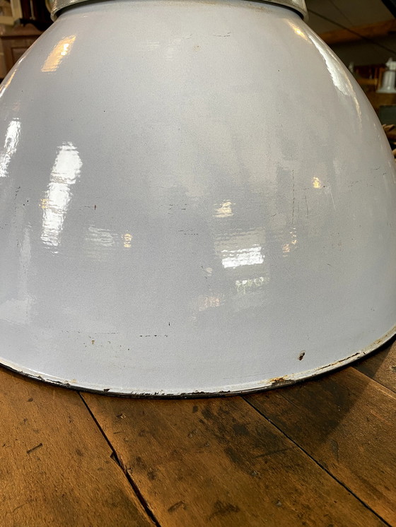 Image 1 of Lampe d'usine vintage lampe suspendue en émail industriel