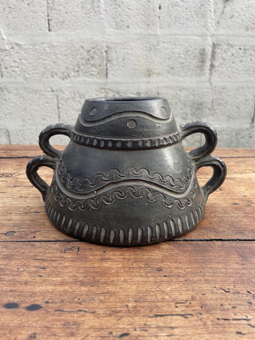 Pansu Art Deco Black Terracotta Vase