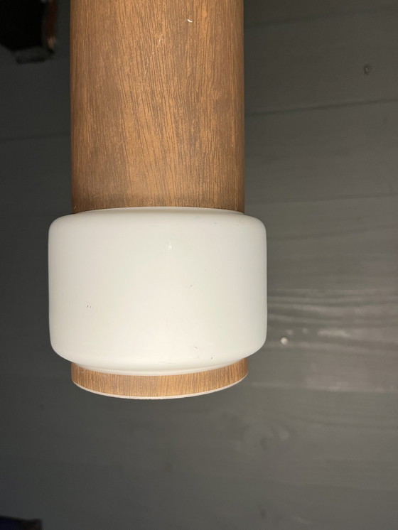 Image 1 of Lampada a sospensione vintage in vetro opalino di metà secolo 