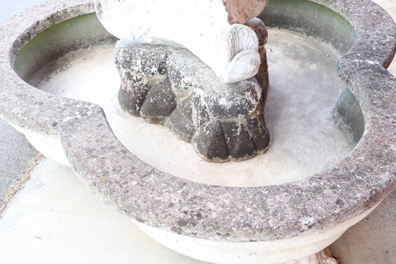 Image 1 of Fuente de jardín muy grande