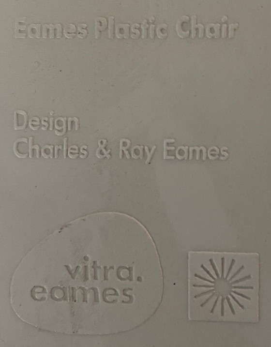 Image 1 of 4x Eames Plastic Side Chair Chairs