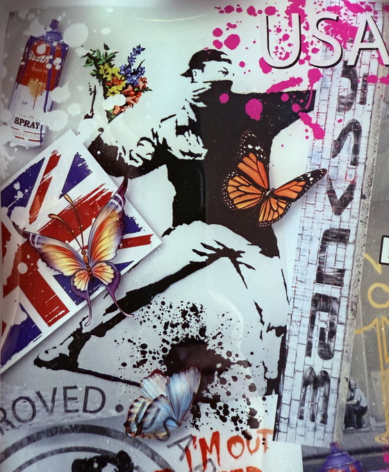 Image 1 of Ad Van Hassel: "Sello de arte de lujo, homenaje a Banksy (Ii)".