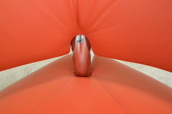 Image 1 of Fauteuil Leolux Pallone en cuir rouge