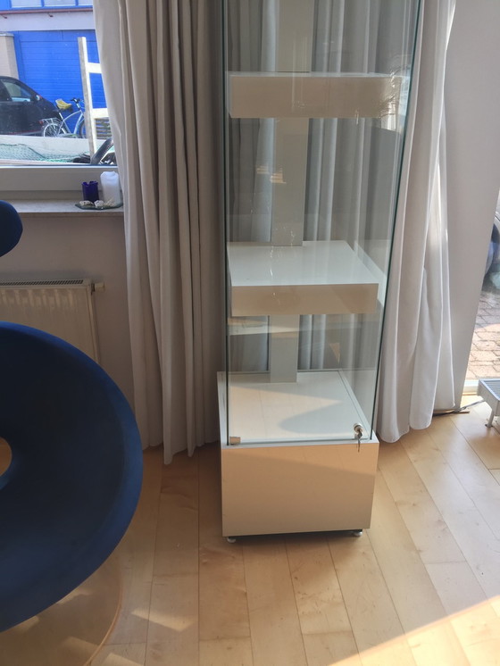 Image 1 of Du Fossé Glossa display cabinet