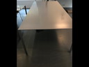 Table de salle à manger Jean Nouvel Less