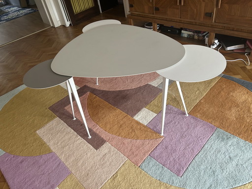 Flexible dining table: Extendo Mr. Hyde