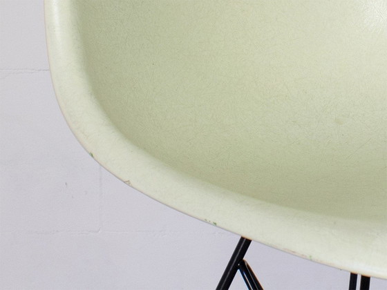 Image 1 of Vitra Original Dsr In Parchment Glass Fiber Design Charles Eames