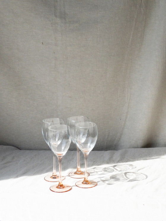 Image 1 of 4x pink luminarc rose wine glasses