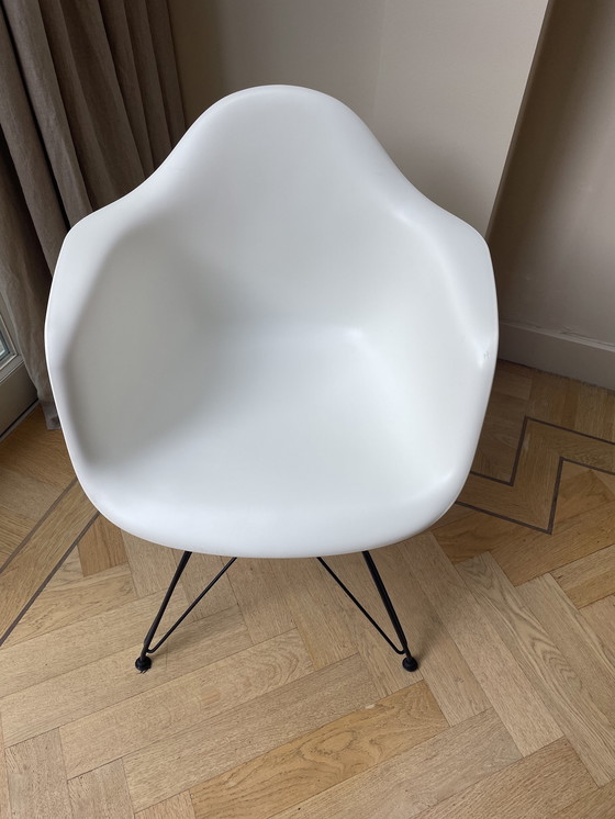 Image 1 of Vitra Eames Dar Chair- White