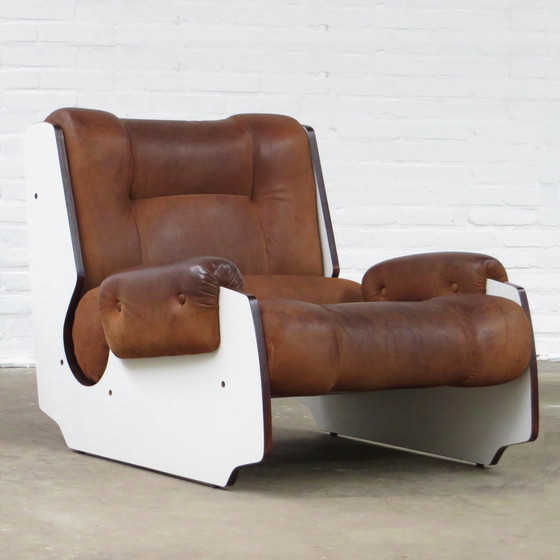 Image 1 of Set of two lounge armchairs in leather