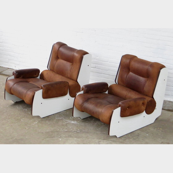 Image 1 of Set of two lounge armchairs in leather