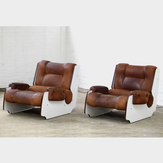 Image 1 of Set of two lounge armchairs in leather