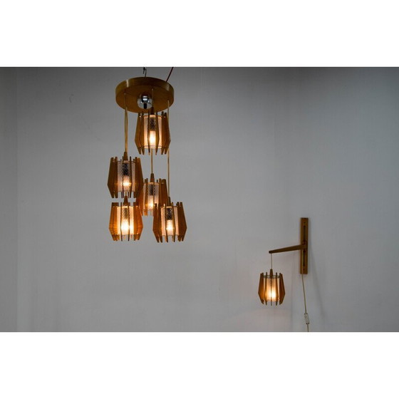 Image 1 of Lampadario e applique vintage in vetro e legno di Drevo Humpolec, Repubblica Ceca, 1970