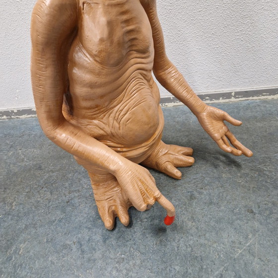 Image 1 of E.T. Statue 85 Cm