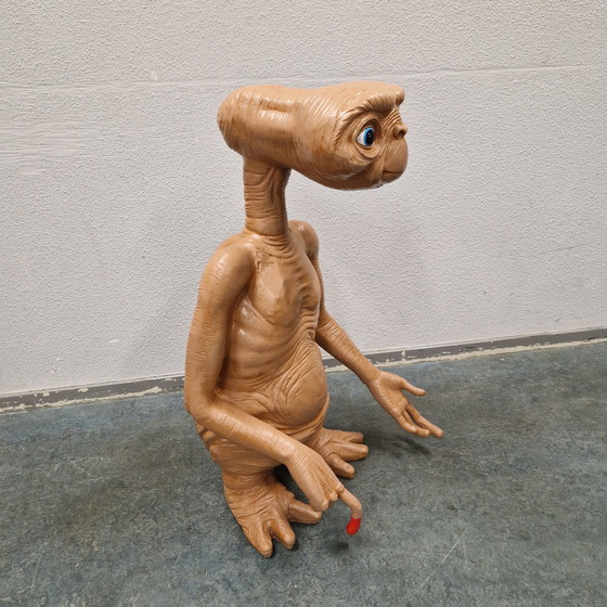 Image 1 of E.T. Statue 85 Cm