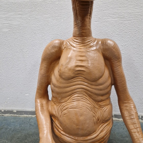 Image 1 of E.T. Statue 85 Cm