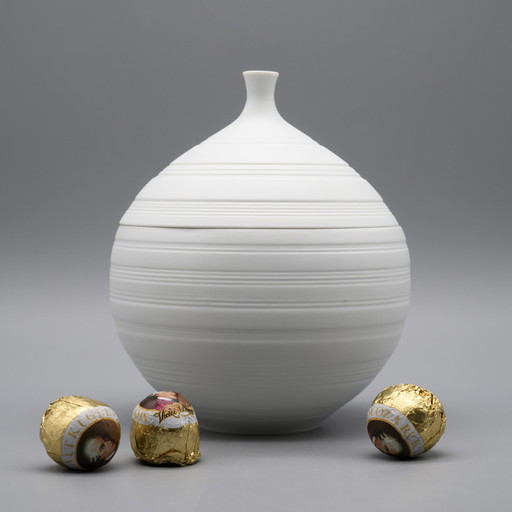 Rare Hutschenreuther Hans Achtziger Design Relief Bisque Porcelaine Ball Lid Box