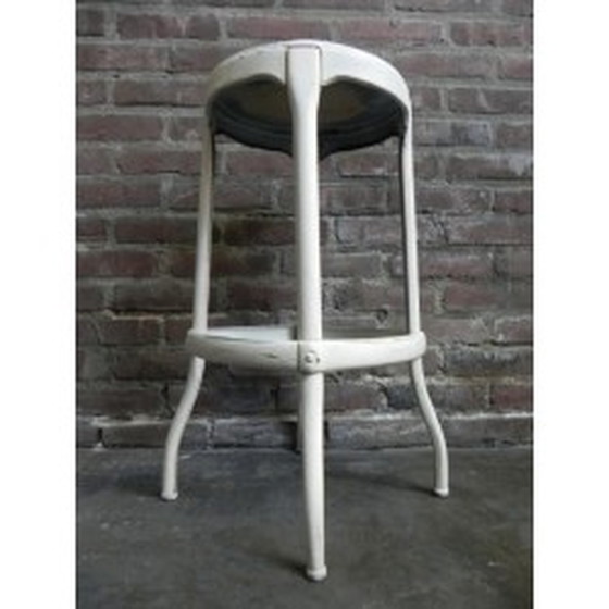 Image 1 of Tabouret industriel en acier