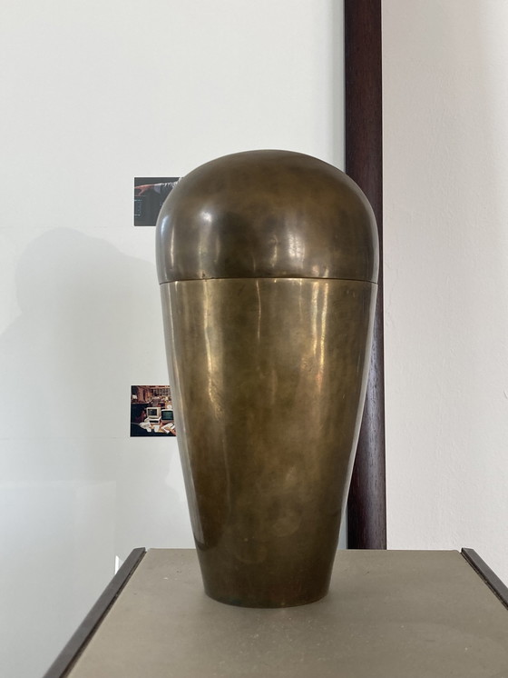 Image 1 of Jarrón de latón de la época Art Déco de la Bauhaus. Década de 1930
