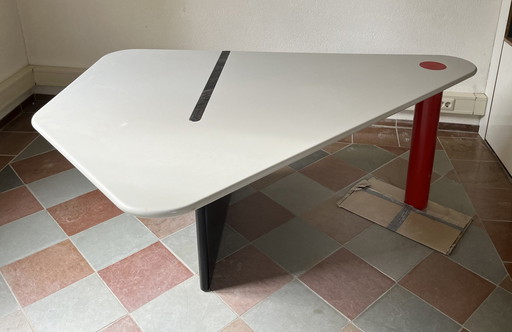 Kite table From Castelijn , Designer Louk Straver 1981