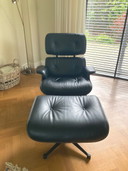 Vitra Eames Lounge Chair + ottoman