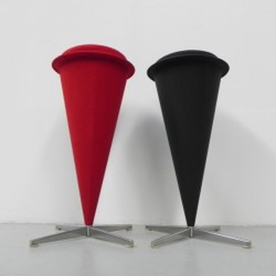 Image 1 of 2 tabourets Cone de Verner Panton