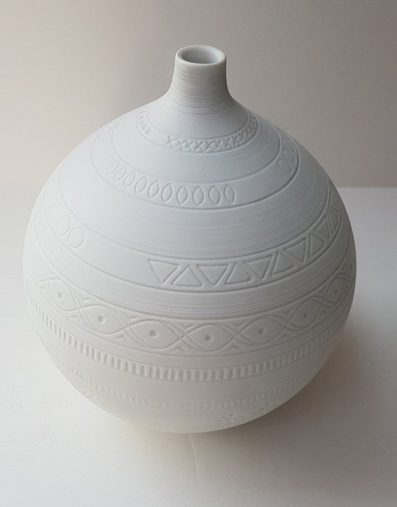 Image 1 of Bisque Porcelain Ball Vase By Hans Achtziger For Hutschenreuther