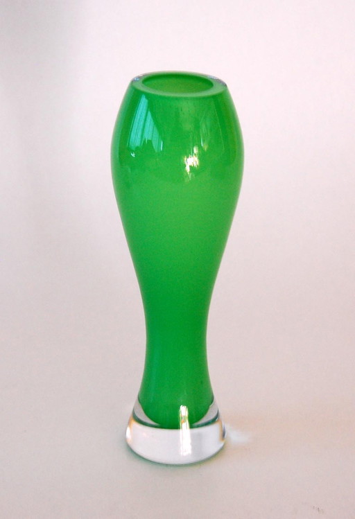 Svoboda | A set of two lime green vases | Small and Large